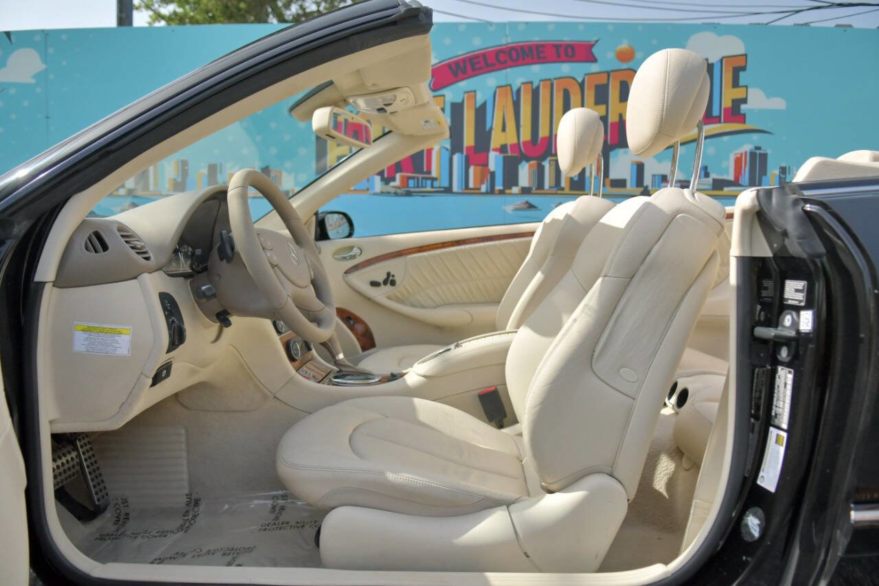 Used 2009 Mercedes-Benz CLK 350 Cabriolet image 12