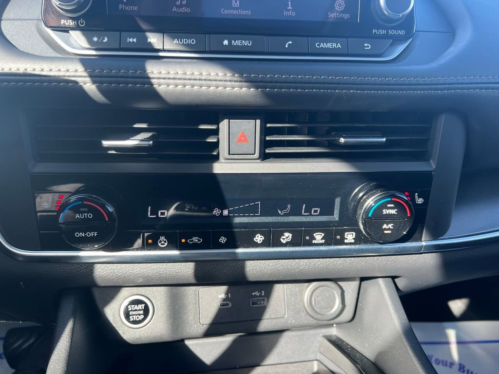 Used 2023 Nissan Rogue SV w/ SV Premium B Package image 23