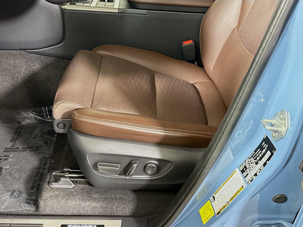 Certified 2025 Toyota Land Cruiser w/ Premium Package AWD/4WD image 27