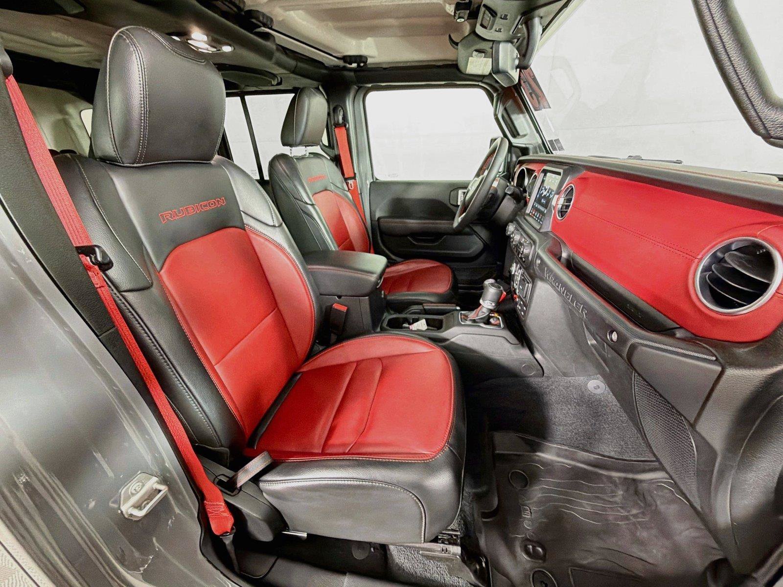 Used 2023 Jeep Wrangler Unlimited Rubicon 4xe AWD/4WD image 31