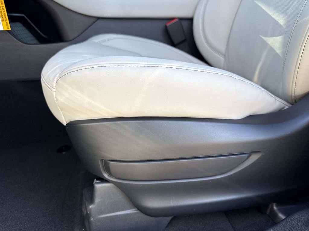 New 2026 Lincoln Aviator Reserve image 21