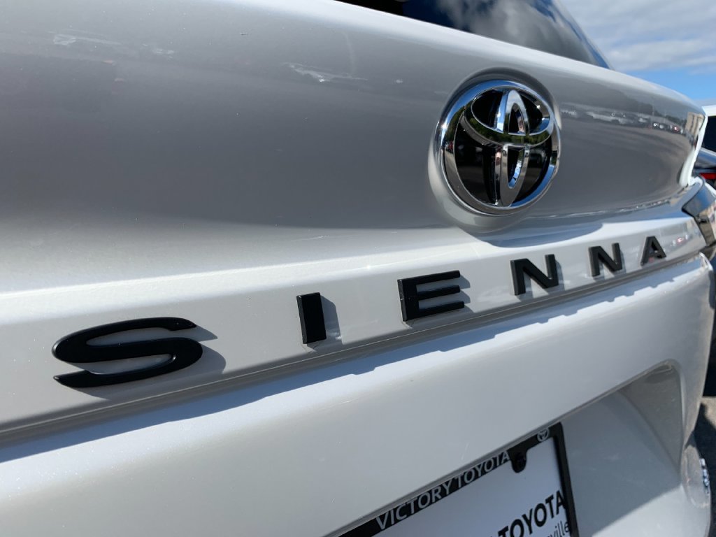 New 2026 Toyota Sienna XLE AWD/4WD image 37