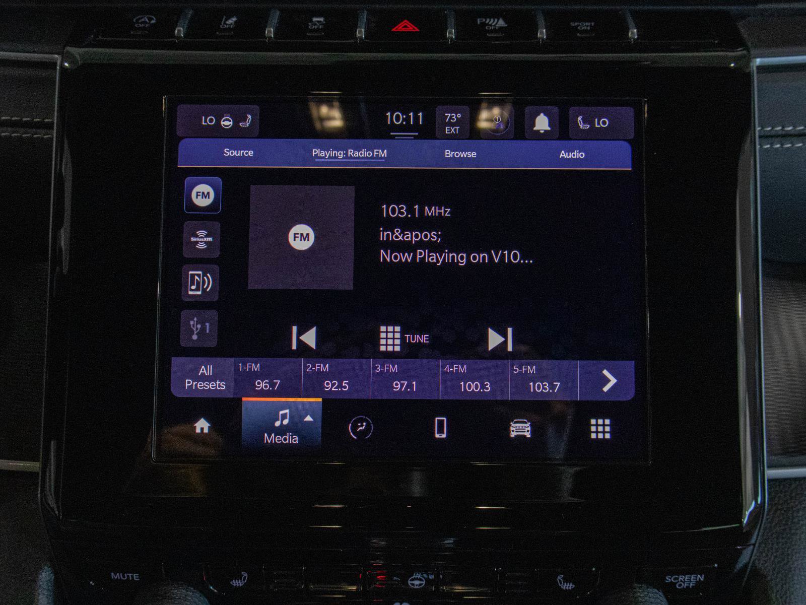 Used 2025 Jeep Grand Cherokee Altitude AWD/4WD image 8