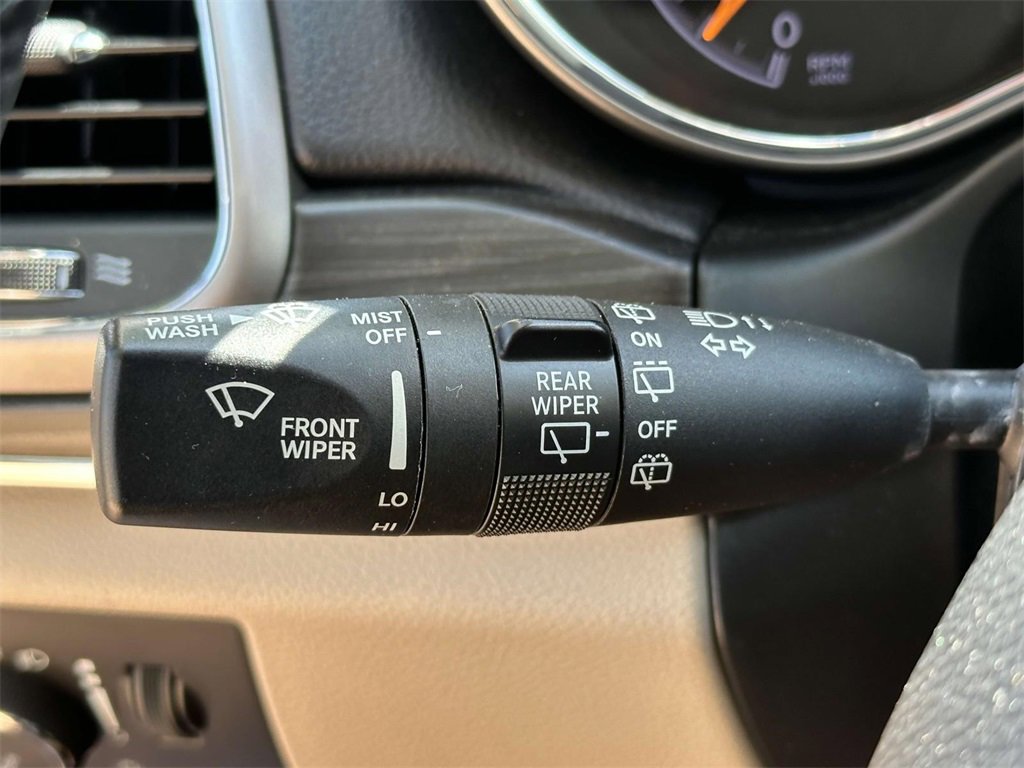 Used 2021 Jeep Grand Cherokee Limited image 18