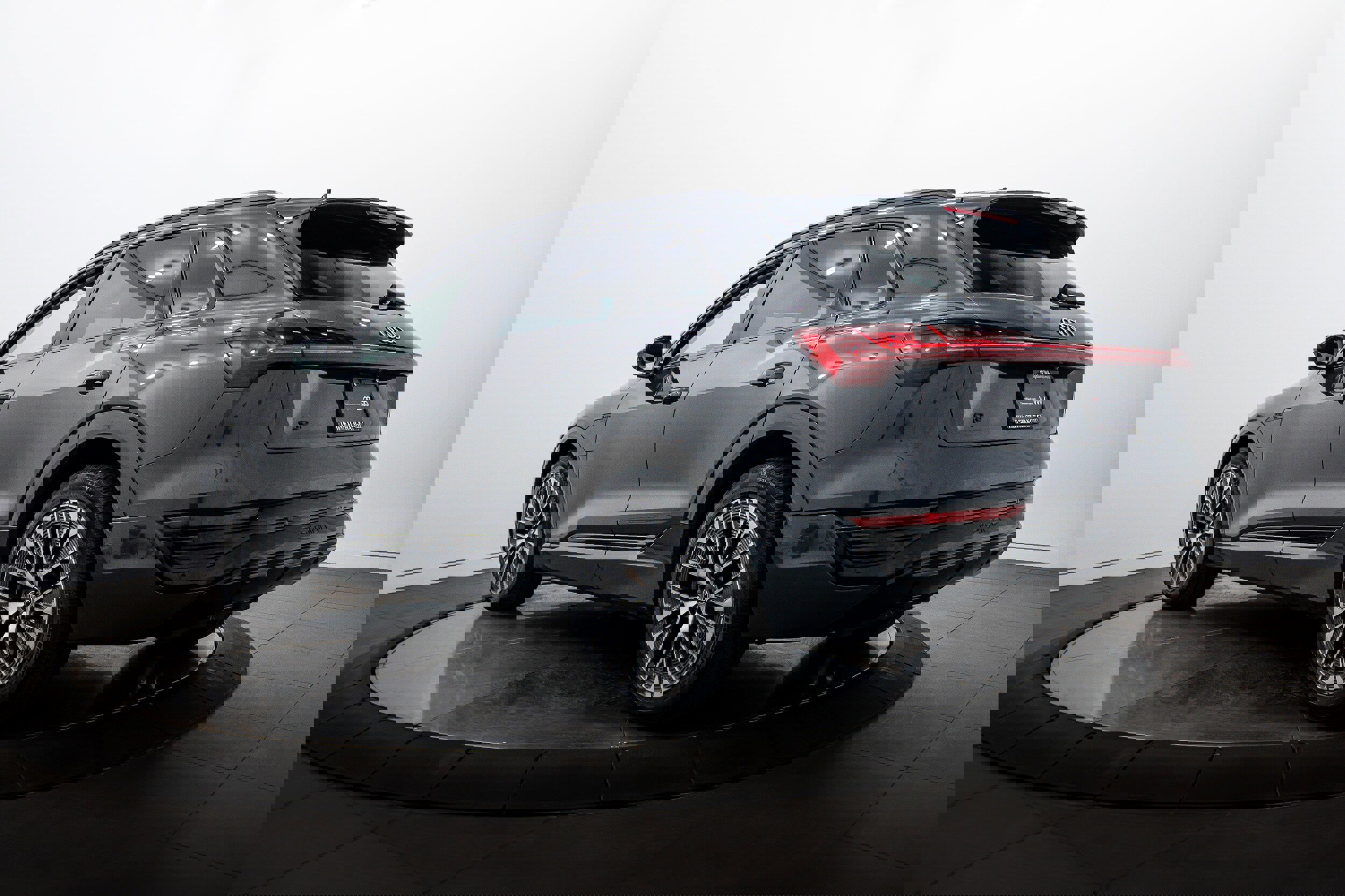 Certified 2024 Audi Q8 e-tron Prestige w/ Prestige Package image 5