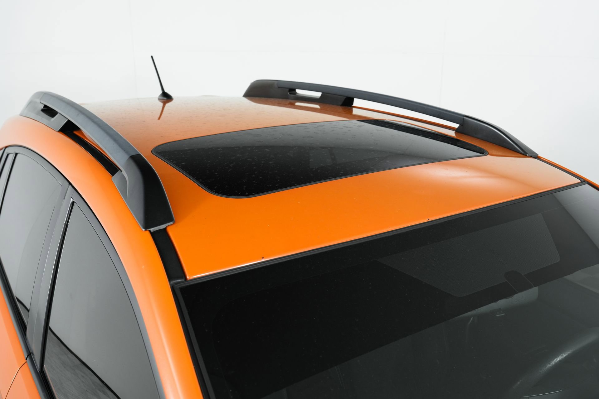 Used 2014 Subaru Crosstrek 2.0i Premium w/ Moonroof Package image 14