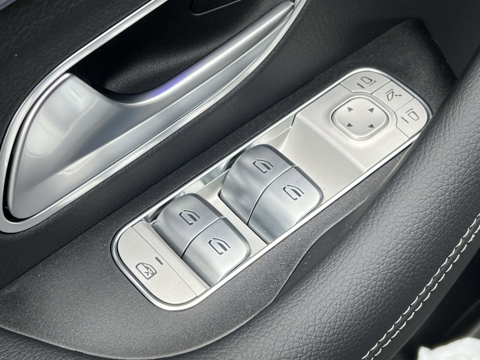 New 2026 Mercedes-Benz GLE 350 4MATIC image 13