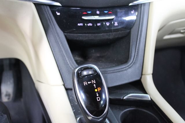 Used 2018 Cadillac XT5 Luxury w/ Driver Awareness Package AWD/4WD image 22