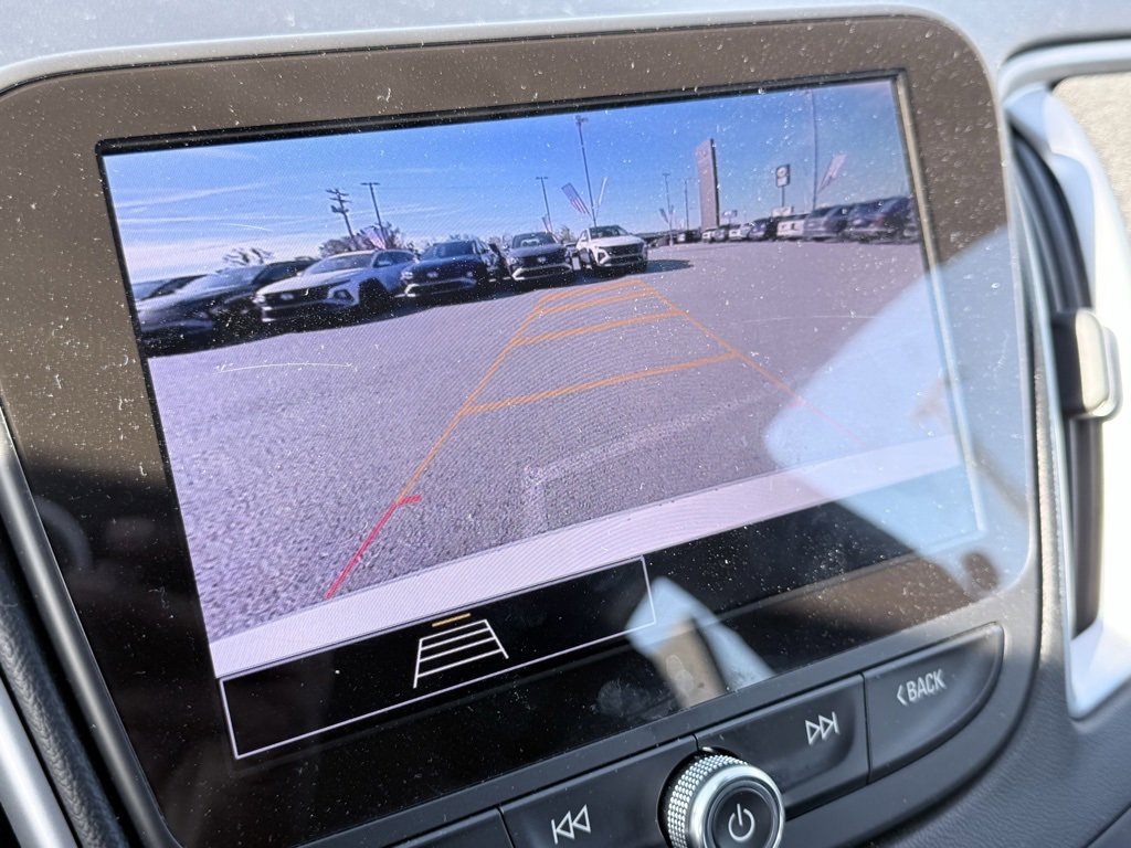 Used 2024 Chevrolet Malibu LT image 15