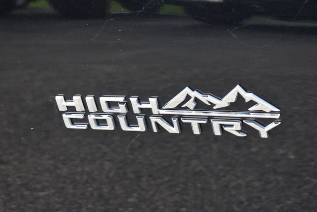 Used 2022 Chevrolet Traverse High Country AWD/4WD image 12