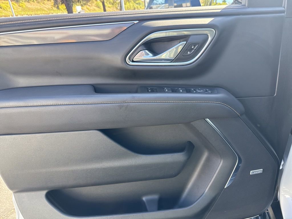 Used 2023 GMC Yukon AT4 w/ LPO, Floor Liner Package AWD/4WD image 15