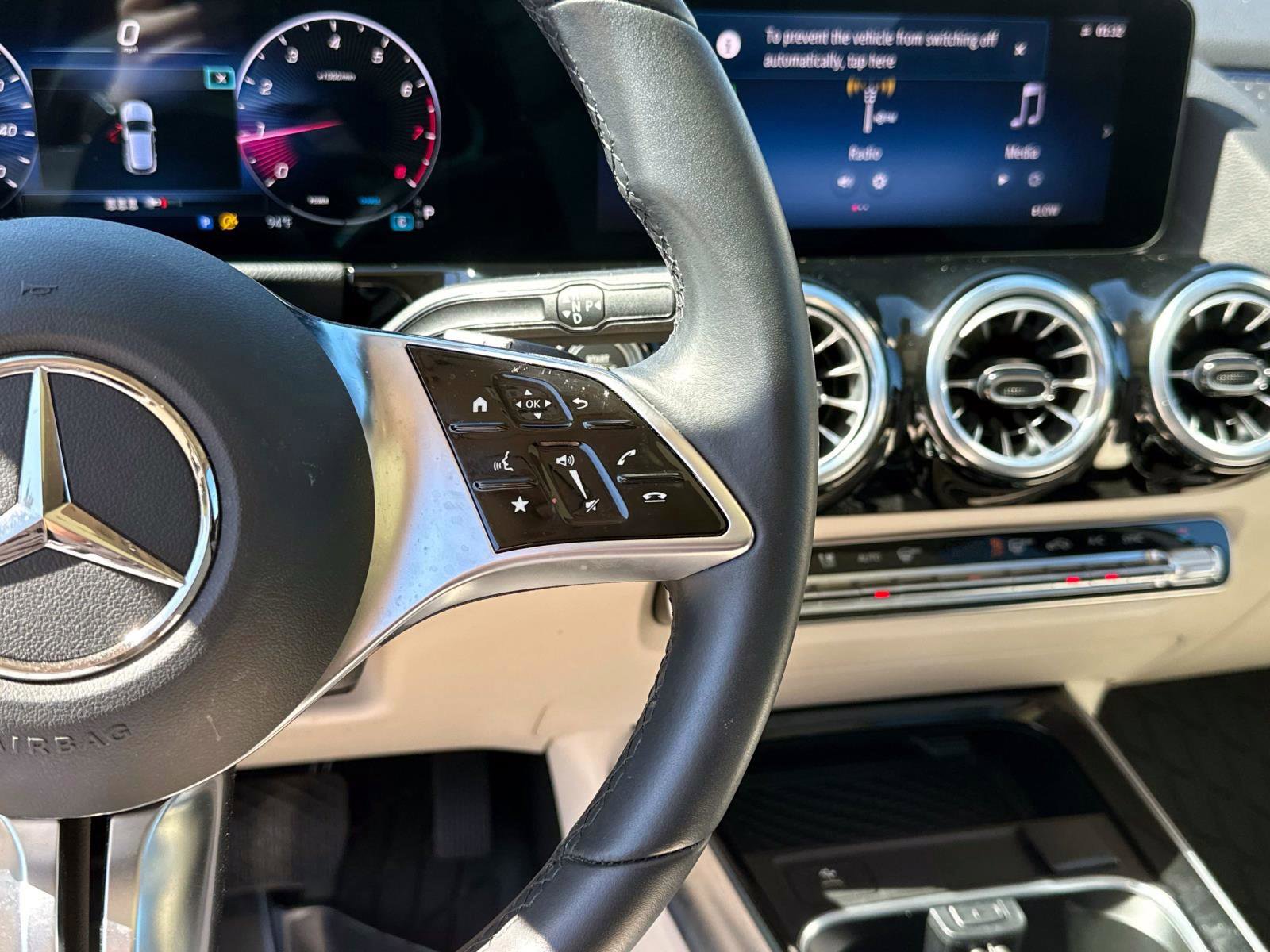 Certified 2025 Mercedes-Benz GLA 250 image 26