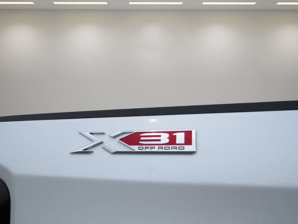 Certified 2022 GMC Sierra 1500 SLT w/ SLT Premium Plus Package AWD/4WD image 14
