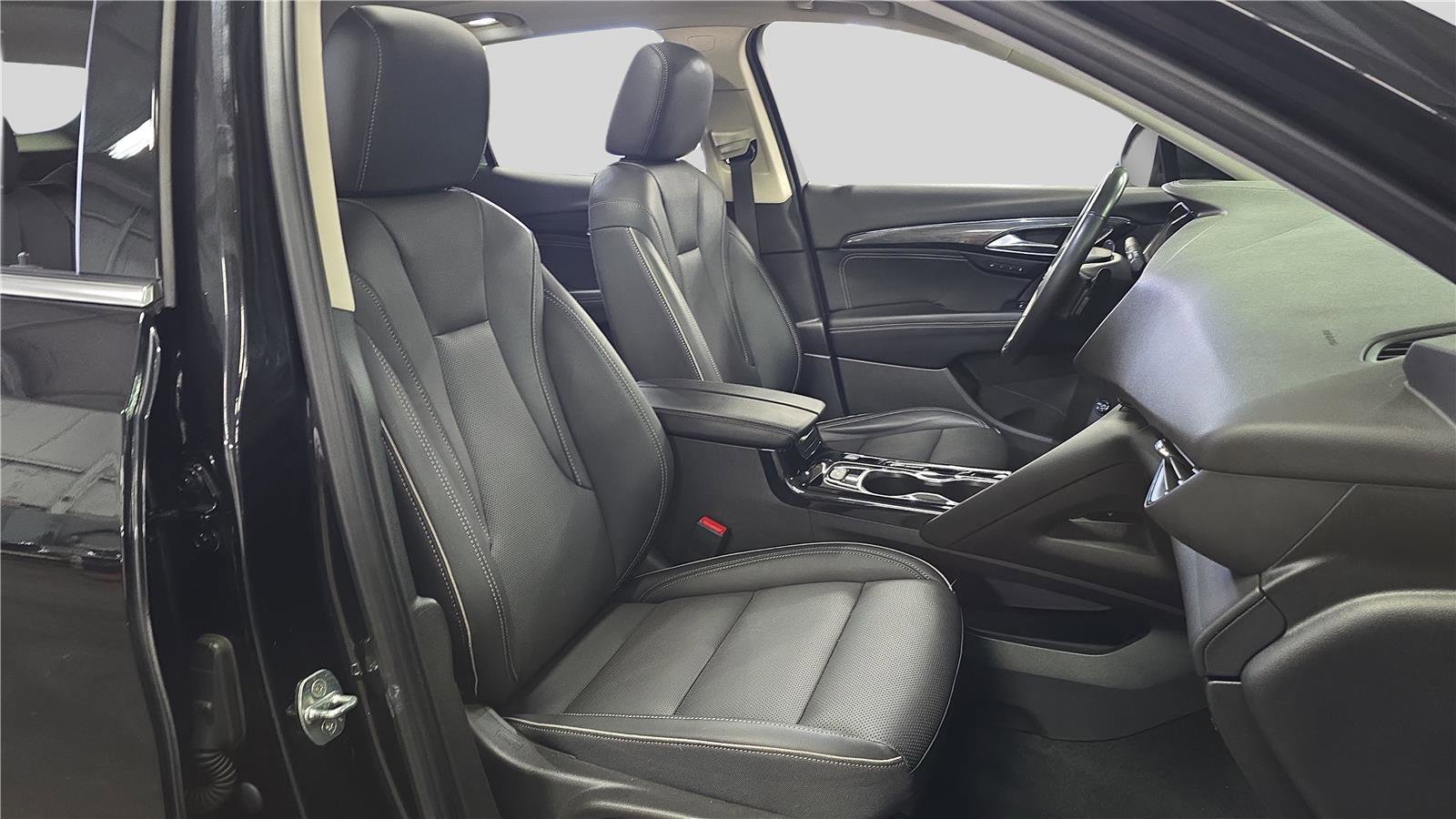 Used 2022 Buick Envision Essence w/ Safety Package image 12