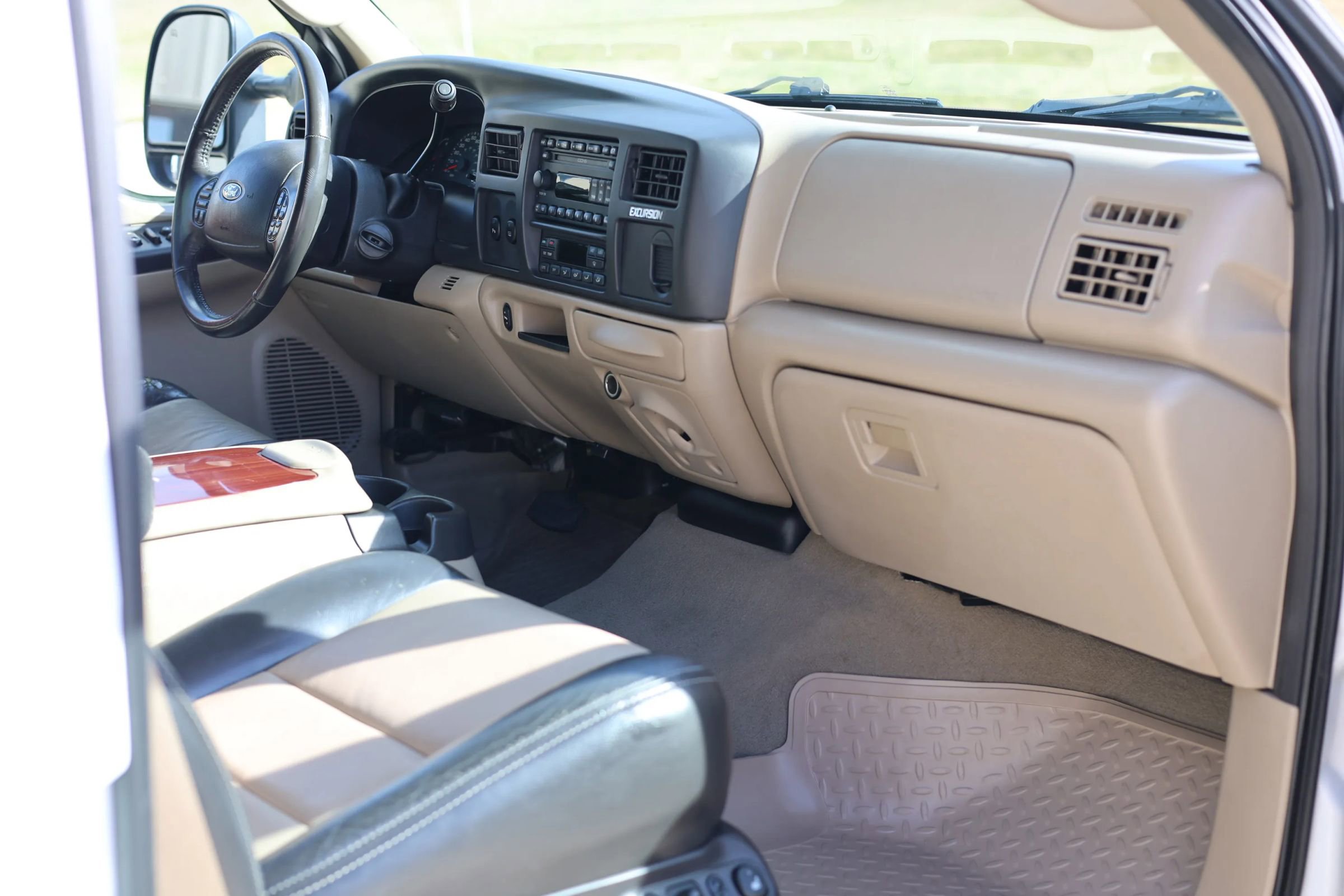 Used 2005 Ford Excursion Eddie Bauer image 20