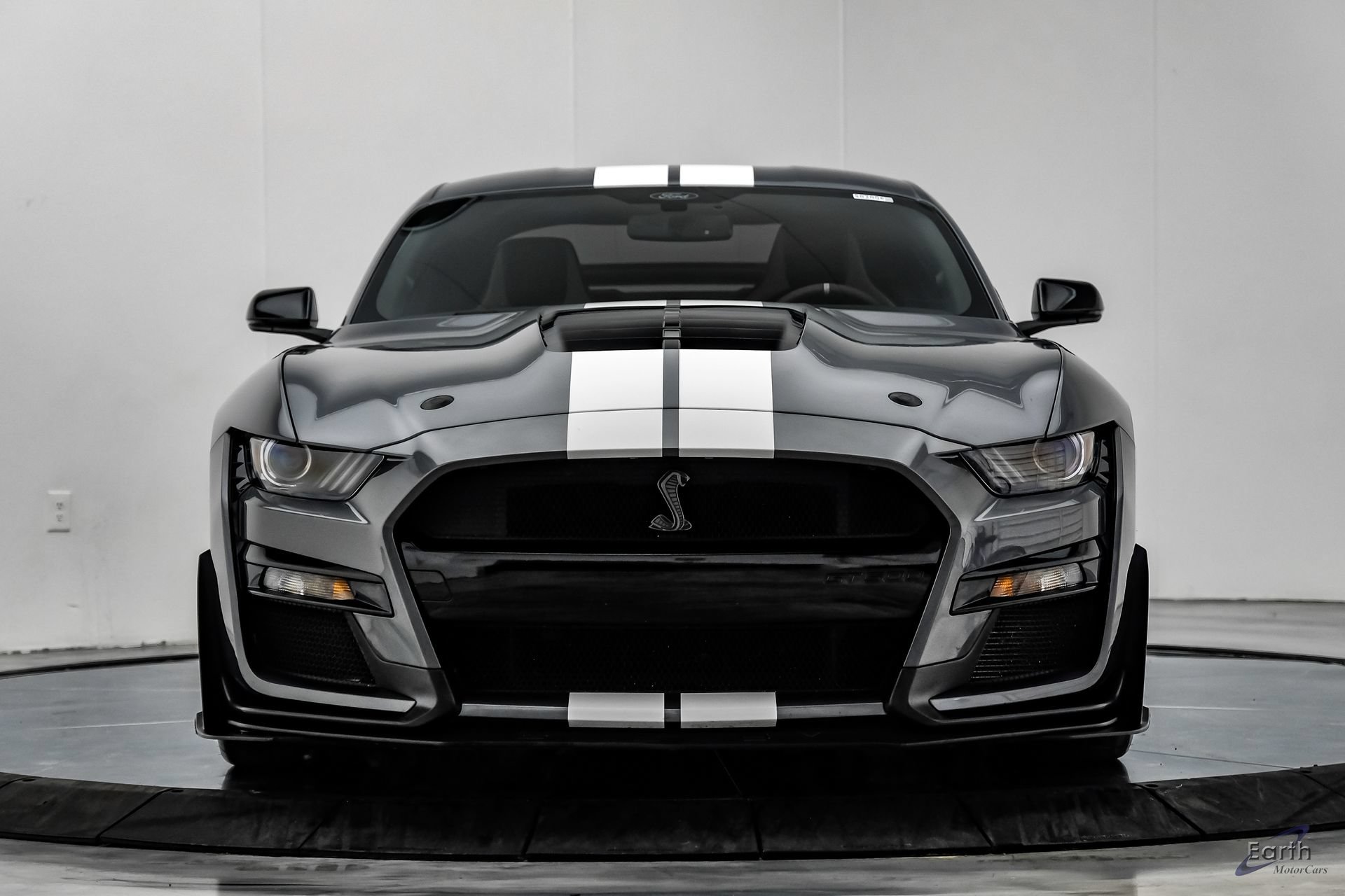 Used 2021 Ford Mustang Shelby GT500 w/ Carbon Fiber Track Pack RWD image 34