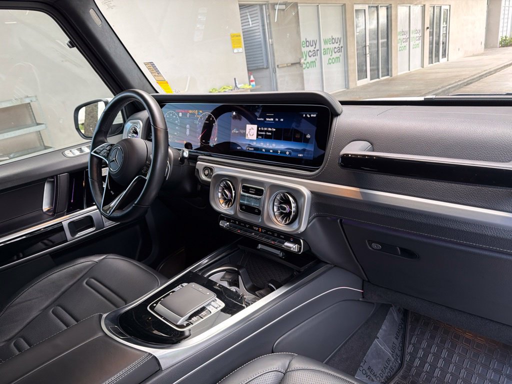 Used 2025 Mercedes-Benz G 550 image 25