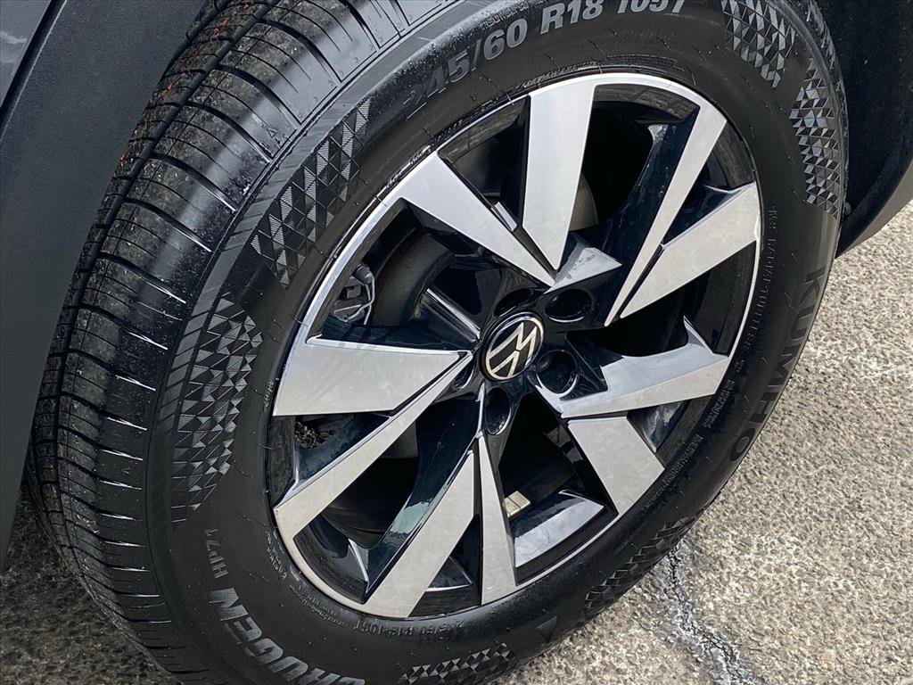 Used 2022 Volkswagen Atlas Cross Sport SE image 21