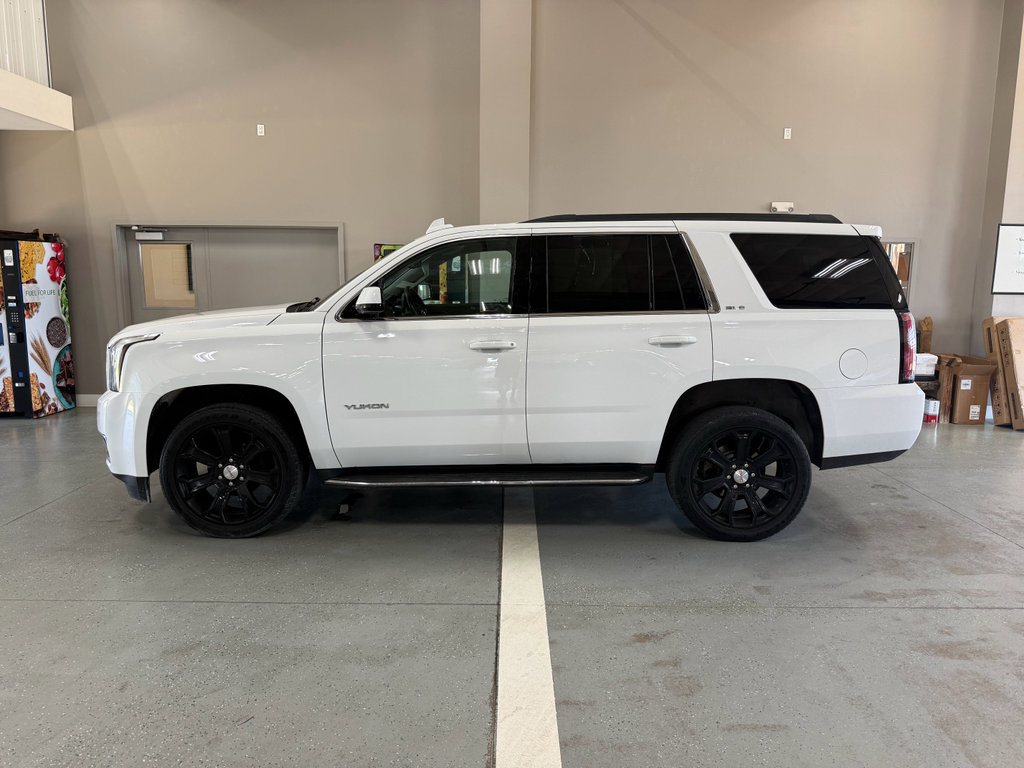 Used 2020 GMC Yukon SLE AWD/4WD image 1