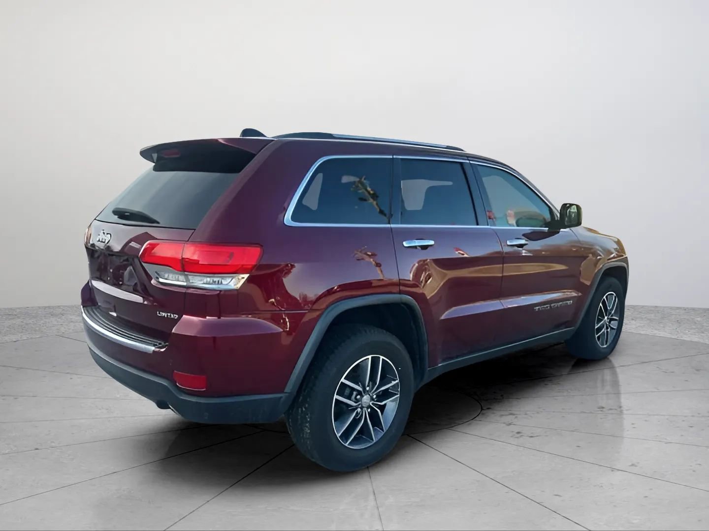 Used 2017 Jeep Grand Cherokee Limited AWD/4WD image 13