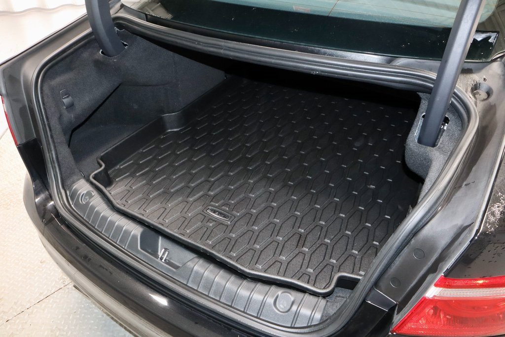 Used 2020 Jaguar XF Prestige image 14