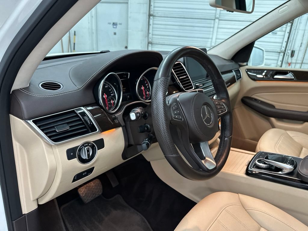 Used 2019 Mercedes-Benz GLS 450 4MATIC image 10
