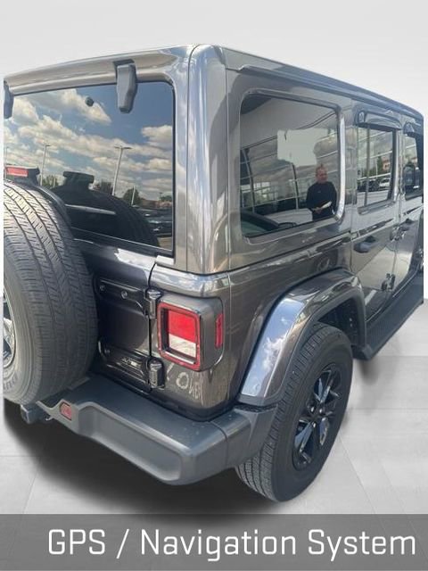 Used 2020 Jeep Wrangler Unlimited Sahara AWD/4WD image 6