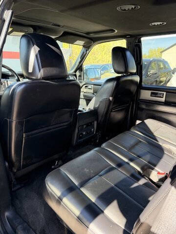 Used 2016 Ford Expedition Limited w/ Equipment Group 301A RWD image 22