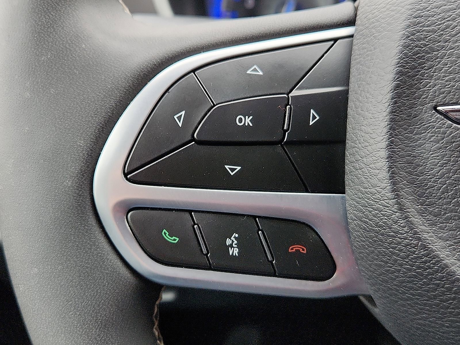 Used 2025 Chrysler Pacifica Select FWD image 14