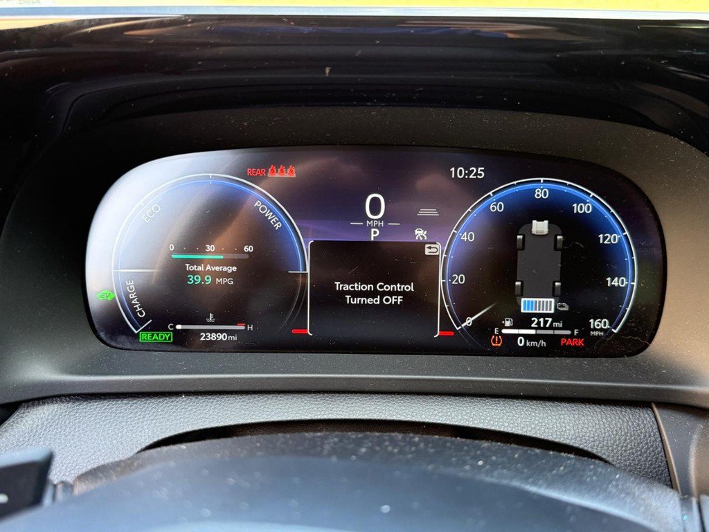 Certified 2025 Toyota Crown Signia AWD/4WD image 20