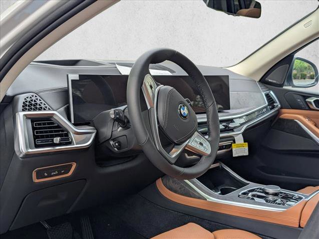 New 2026 BMW X7 xDrive40i image 3