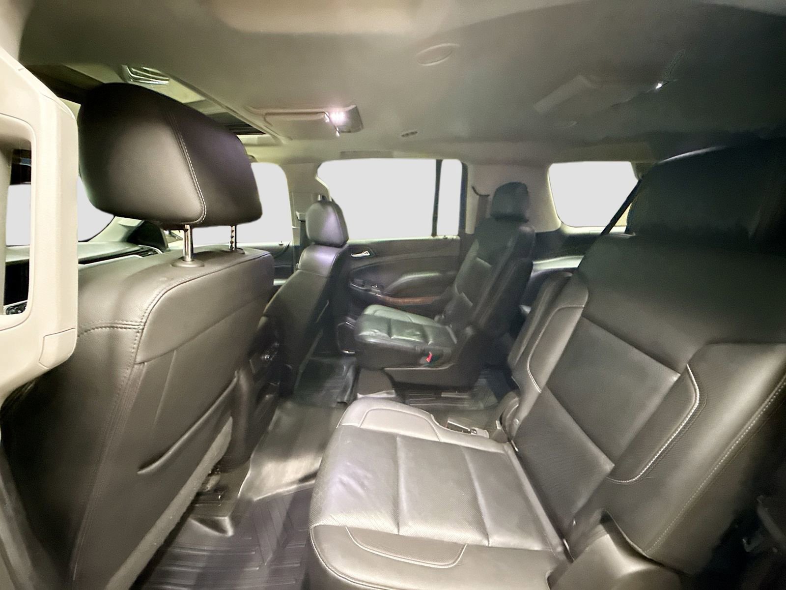 Used 2017 Chevrolet Suburban Premier image 29
