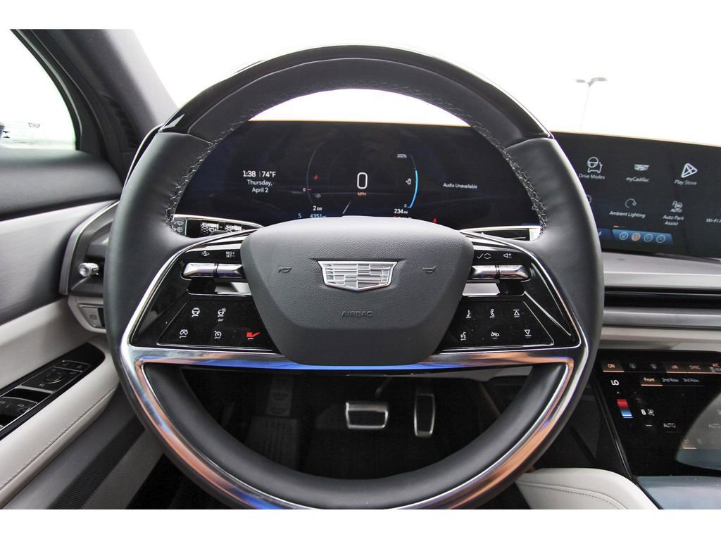 Certified 2026 Cadillac Vistiq Luxury image 15