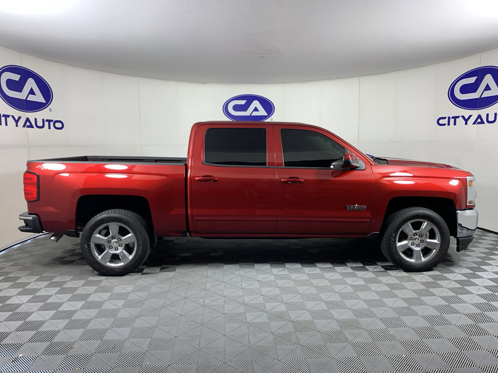 Used 2018 Chevrolet Silverado 1500 LT w/ Texas Edition AWD/4WD image 2