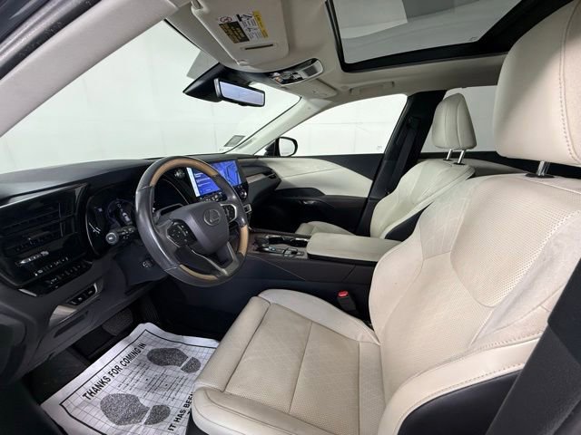 Used 2023 Lexus RX 350 w/ Accessory Package (Z1) AWD/4WD image 17