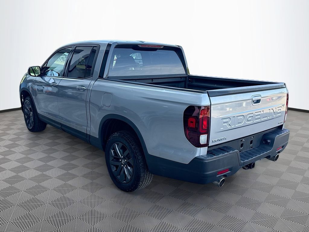 Used 2024 Honda Ridgeline Sport image 8