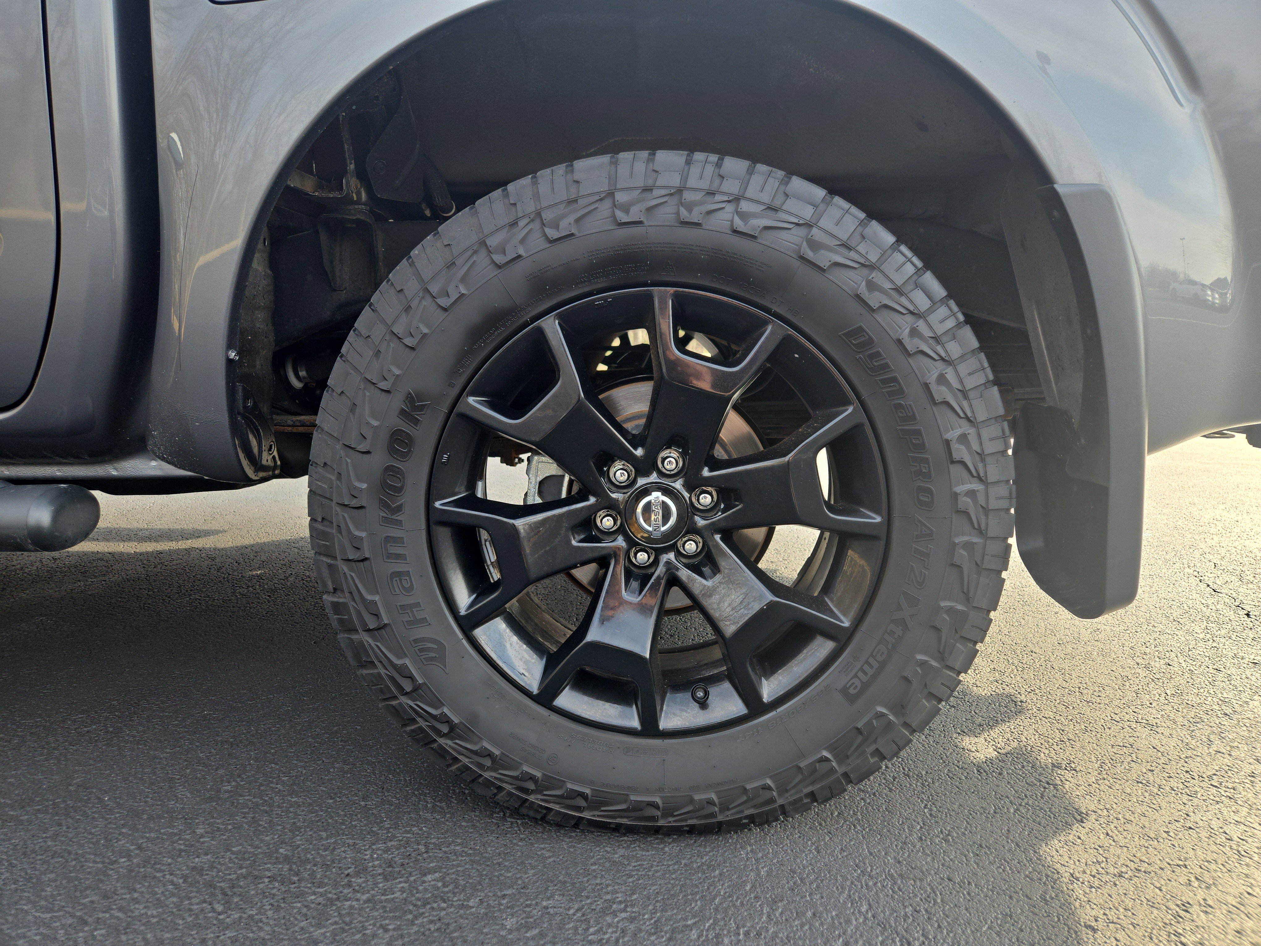 Used 2020 Nissan Frontier SV w/ Midnight Edition Floor Mats image 10