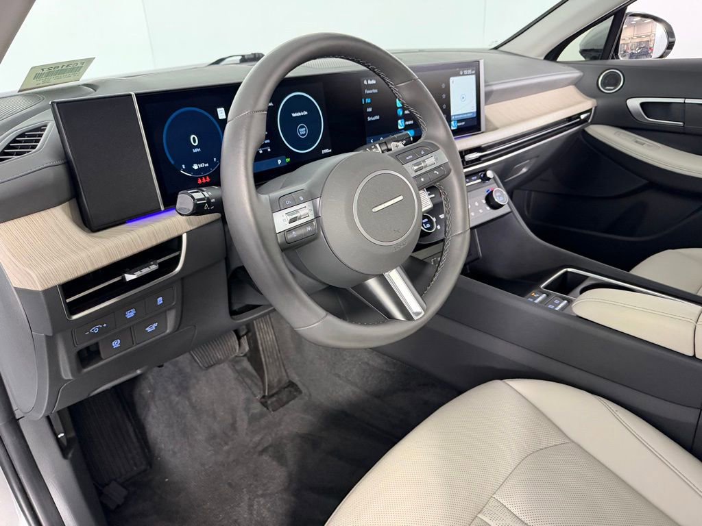 Used 2025 Hyundai Sonata Limited image 22