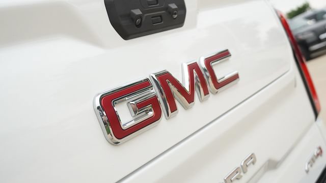 Used 2025 GMC Sierra 1500 AT4 AWD/4WD image 12