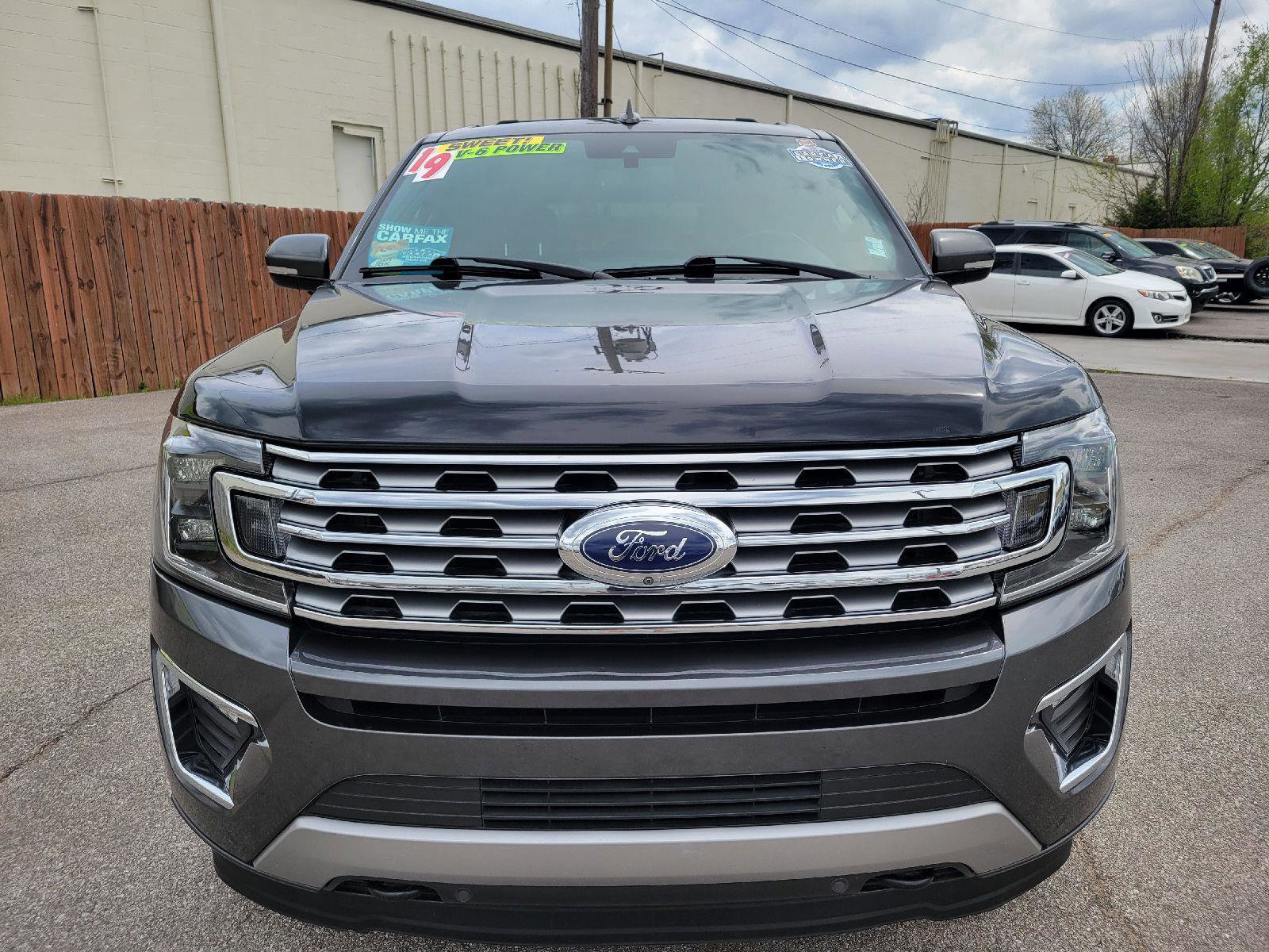 Used 2019 Ford Expedition Limited w/ Equipment Group 302A image 2