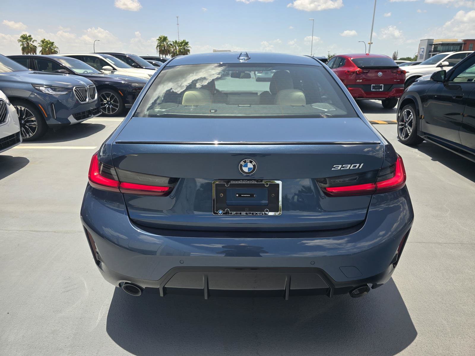 New 2026 BMW 330i Sedan w/ M Sport Package RWD image 4