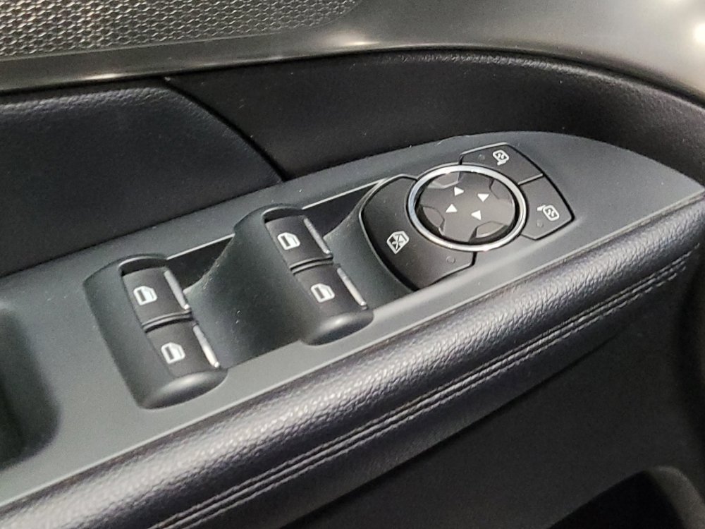 Used 2018 Ford Explorer XLT w/ Equipment Group 202A AWD/4WD image 27