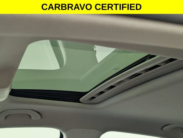 Used 2022 Volkswagen Passat 2.0T FWD image 12