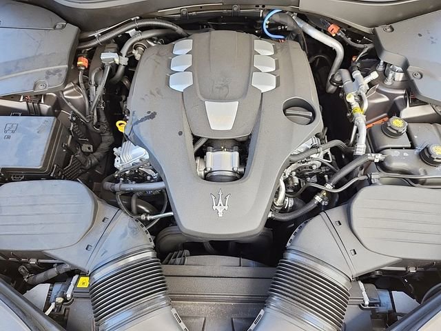 New 2023 Maserati Levante GT image 16