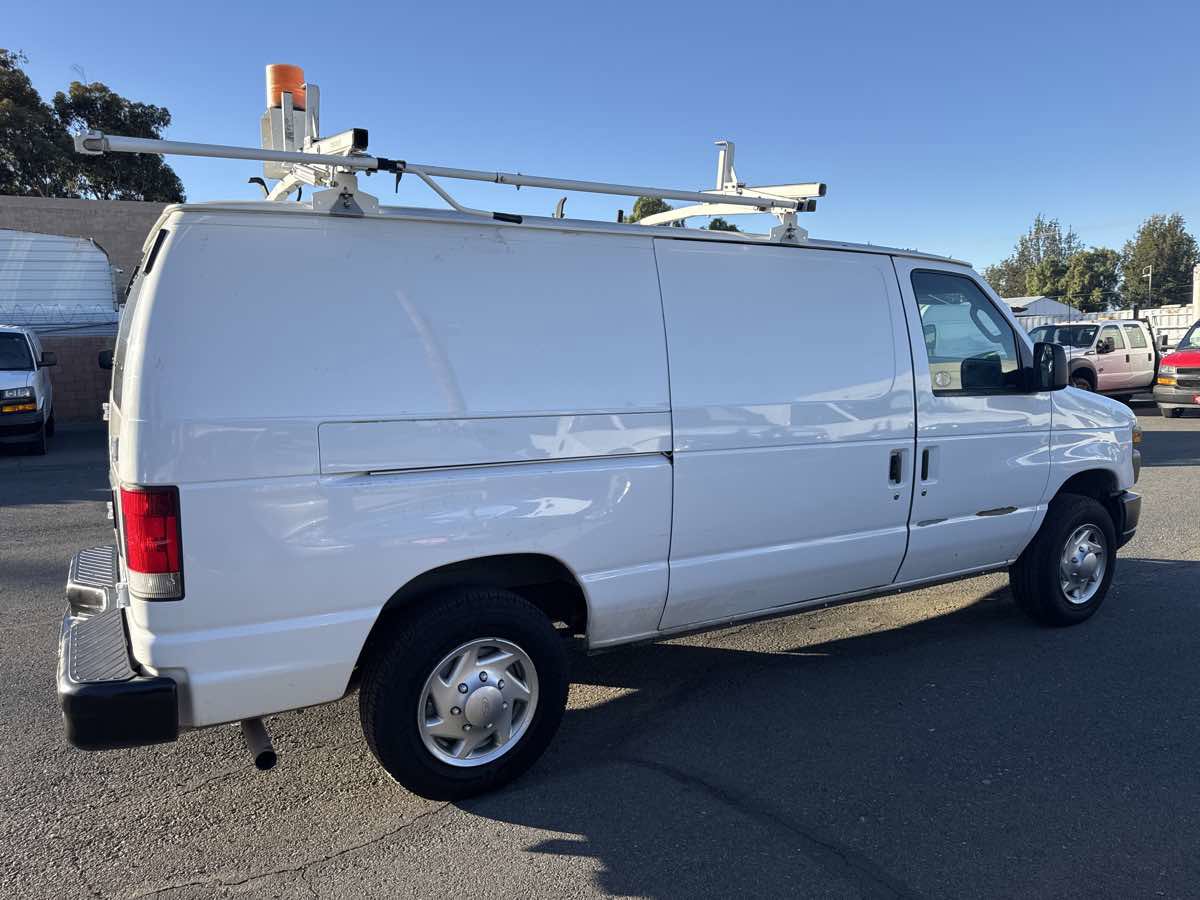 Used 2013 Ford E-150 and Econoline 150 image 6