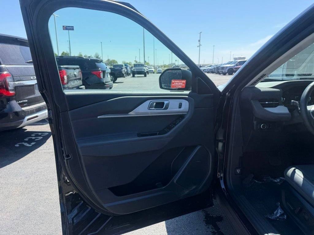 New 2026 Ford Explorer Active w/ Active Comfort Package AWD/4WD image 10