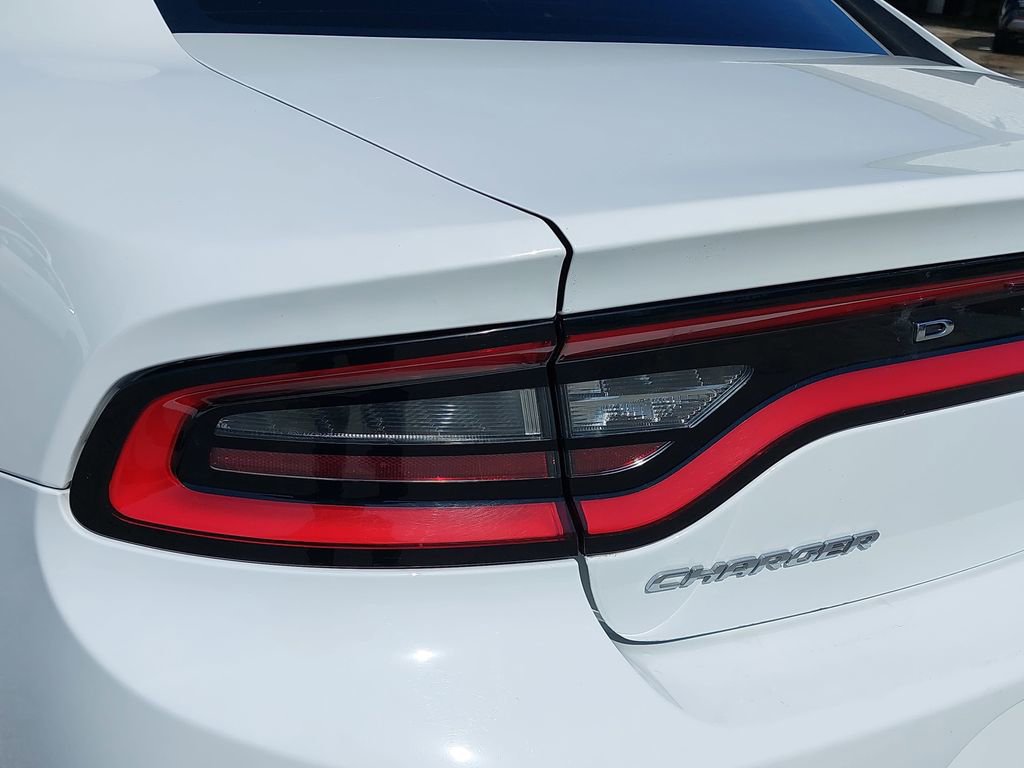 Used 2022 Dodge Charger SXT image 29