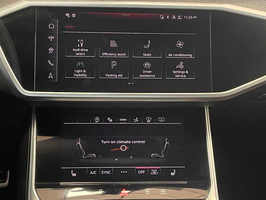 Used 2025 Audi S7 Prestige w/ Prestige Package AWD/4WD image 34