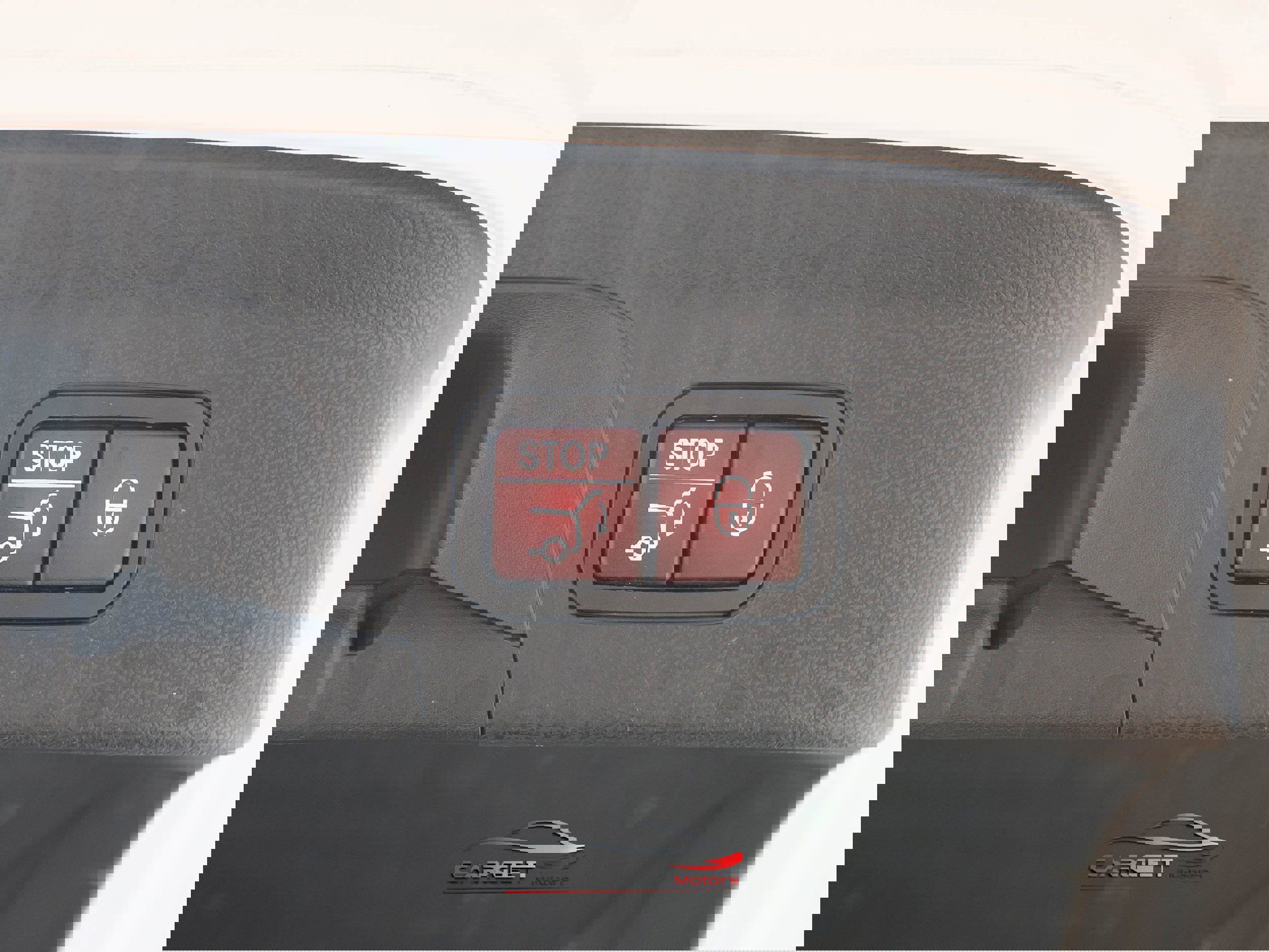 Used 2018 Mercedes-Benz GLC 300 4MATIC Coupe image 50