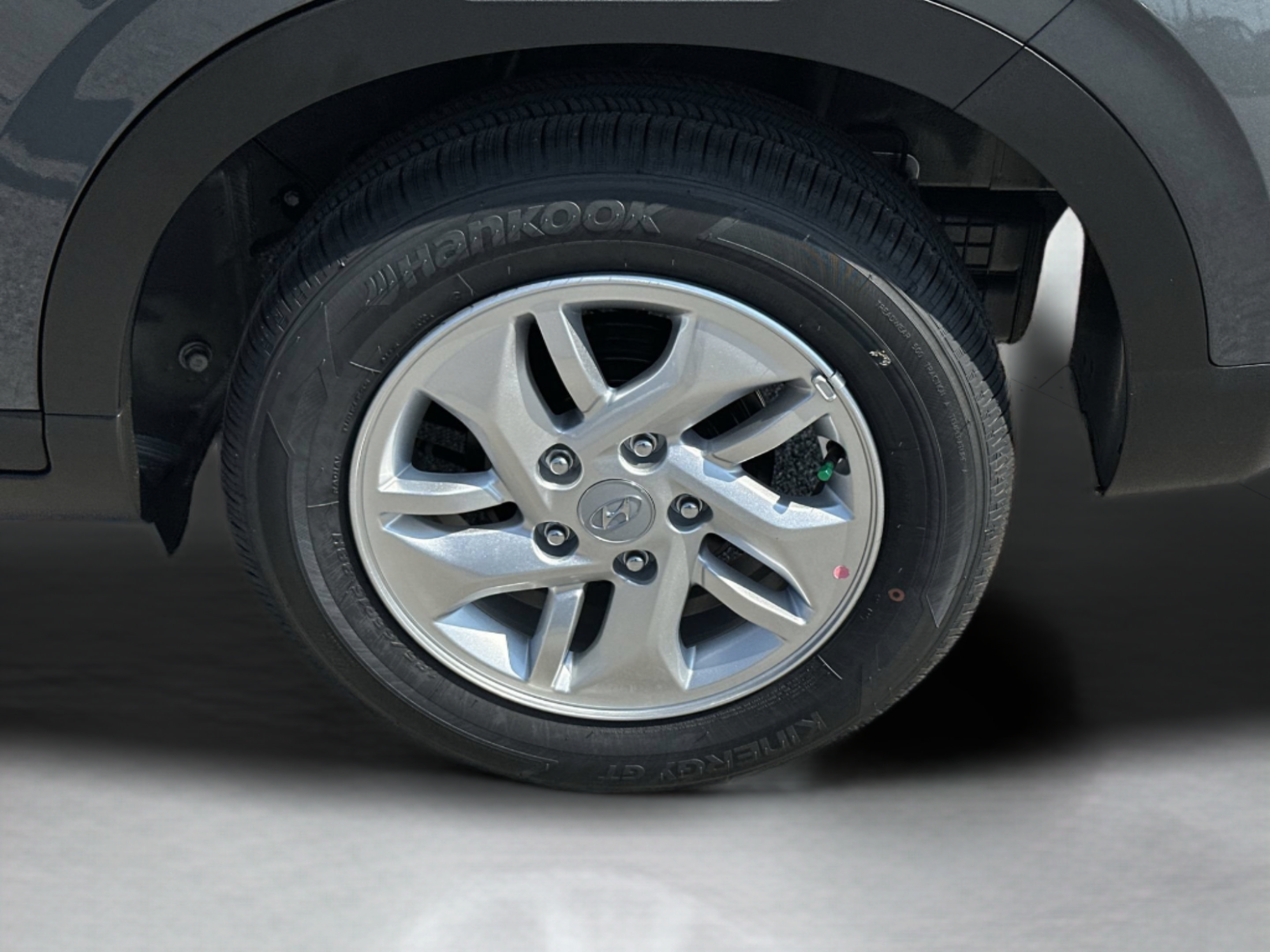 New 2026 Hyundai Venue SE FWD image 29